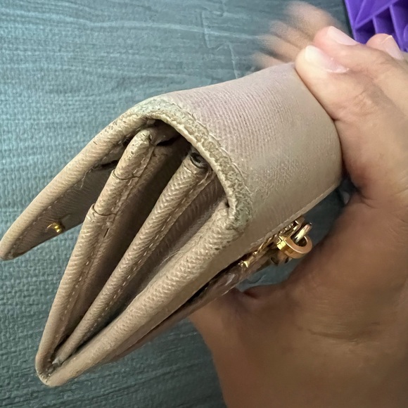 Prada wallet - Picture 3 of 9